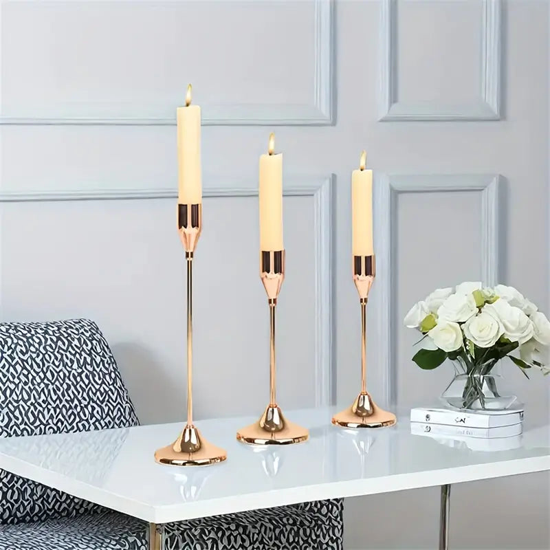 Castiçais de Vela Luxury Dourado 3 Peças