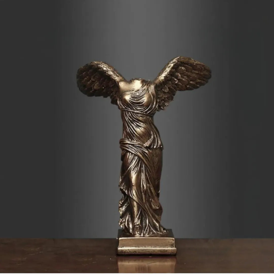 Escultura Nórdica Vitória Alada