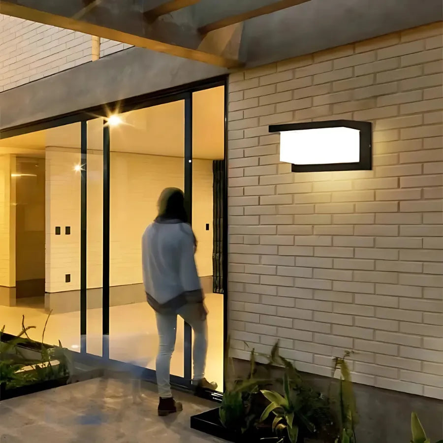 Luminária de Parede LED com Sensor