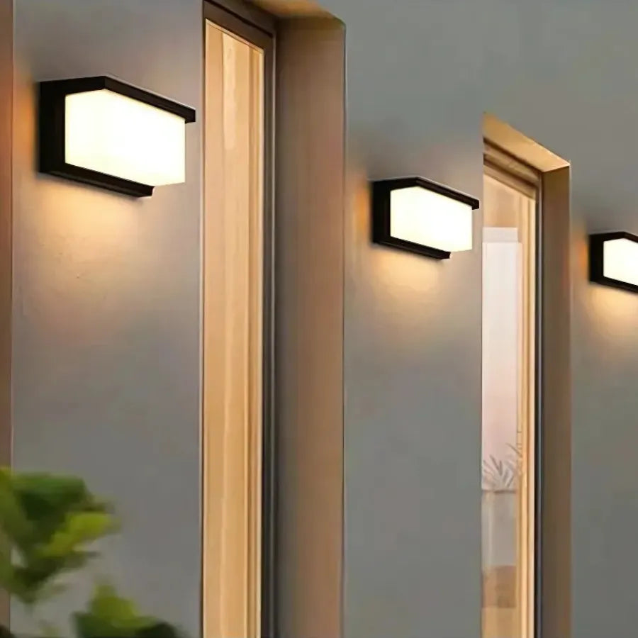Luminária de Parede LED com Sensor